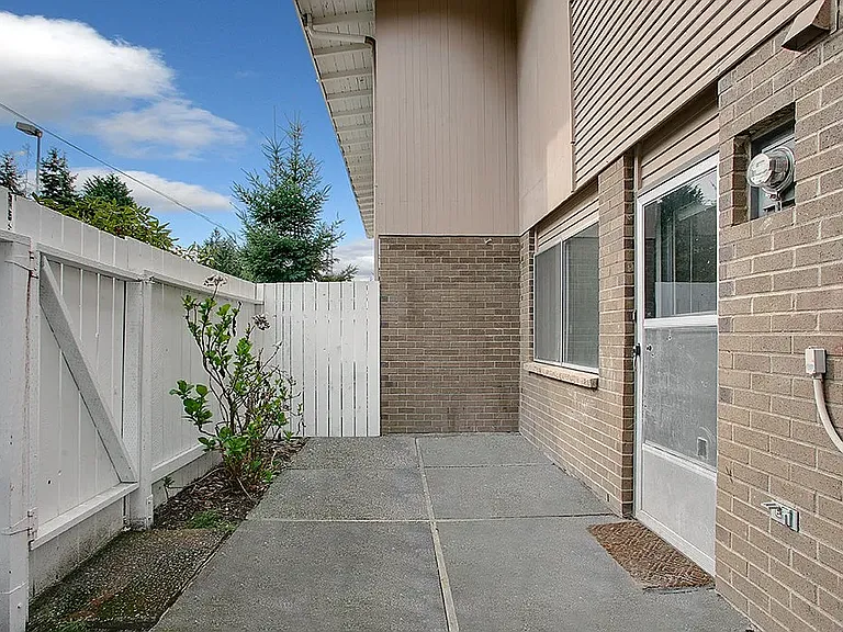 12200 SE 60th St #5892 — Photo 12