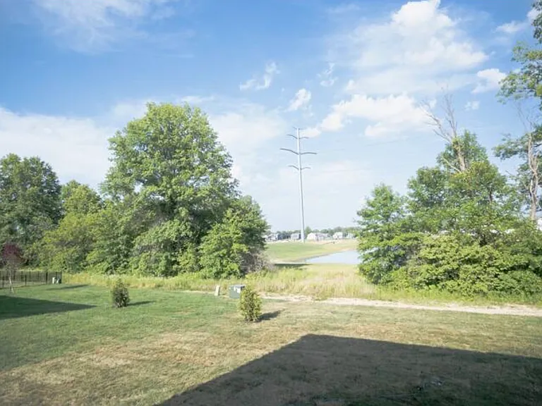 2731 Bellgrove Pl — Photo 4