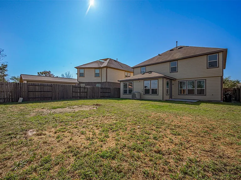 24114 Morrison Ln — Photo 35