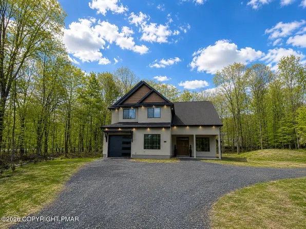 1109 N Rocky Mountain Dr, Effort, PA 18330