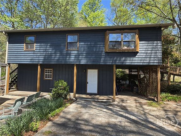 4th image of 549 Garrett Road
