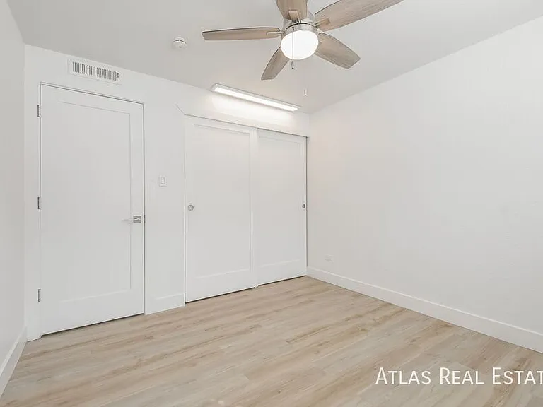 2560 N Ogden St — Photo 11
