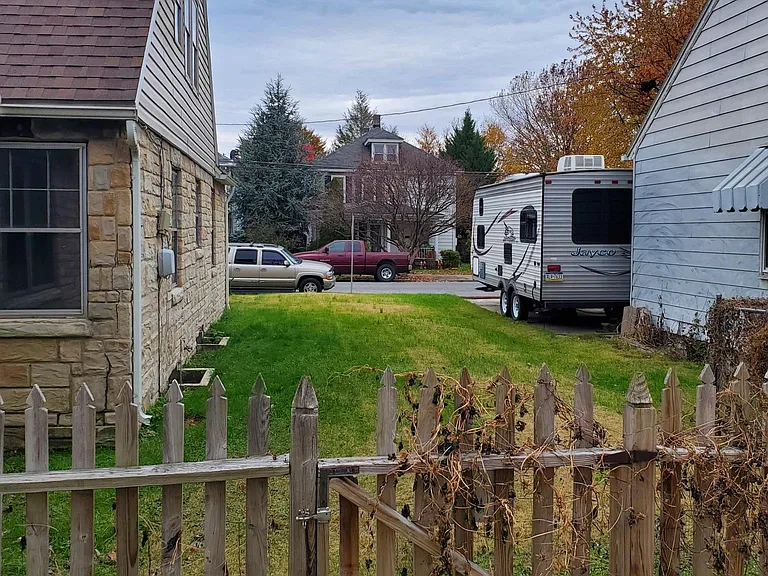 Side yard