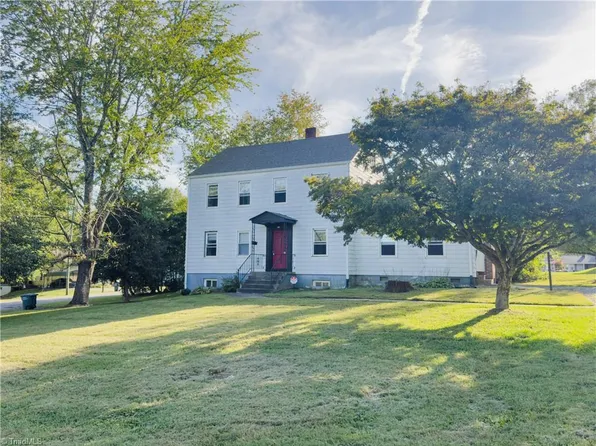 512 James St, Wilkesboro, NC 28697