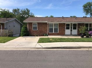 709 Perry St, Saint Charles, MO 63301