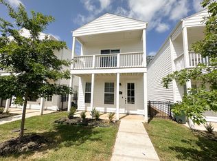 1023 S Hollywood Ave, Fayetteville, AR 72701