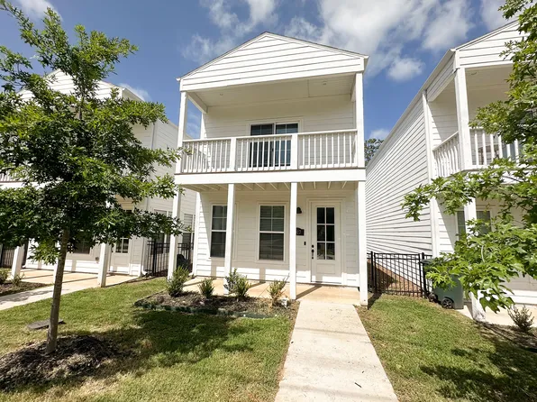 1023 S Hollywood Ave, Fayetteville, AR 72701