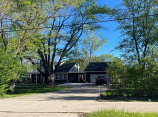 2050 Haslett Rd, Haslett, MI 48840