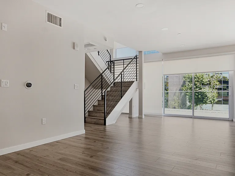 16300 Ventura Blvd #322 — Photo 12