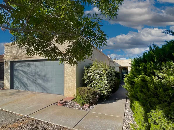 1612 Hollyberry Dr NE, Rio Rancho, NM 87144