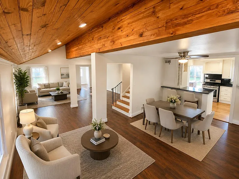 4388 Harvest Ln — Photo 2