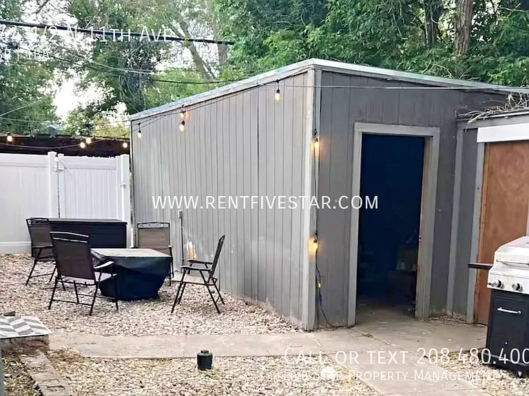 744 1/2 N 11th Ave — Photo 3