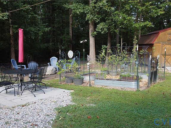 4th image of 5041 Bird Grove Ln