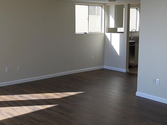 looking toward dining and kitchen area
