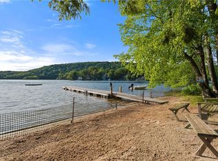 49 Perch Bay Rd, New York, NY 10597