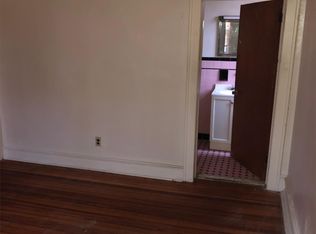 1320 W State St APT 2A, Trenton, NJ 08618
