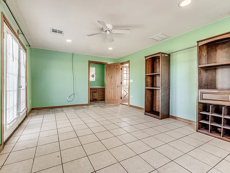 20961 Holden St — Photo 28