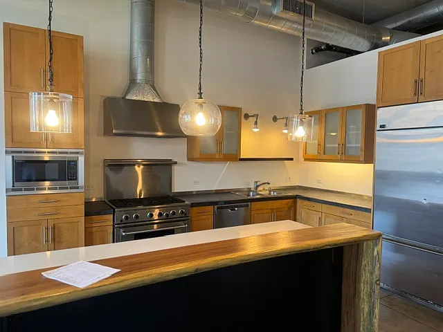 115 W 4th St #3 — Photo 5