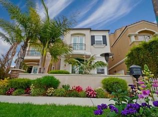 526 7th St, Huntington Beach, CA 92648