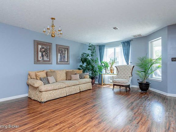 3rd image of 5919 Grandel Meadow Ct