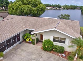 2200 Sugarbush Dr, Holiday, FL 34690