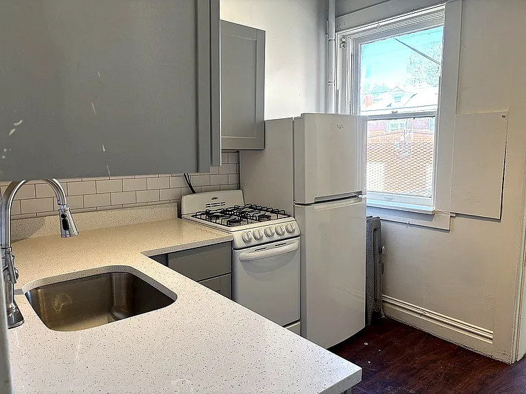 1306 Elizabeth St #1 — Photo 9