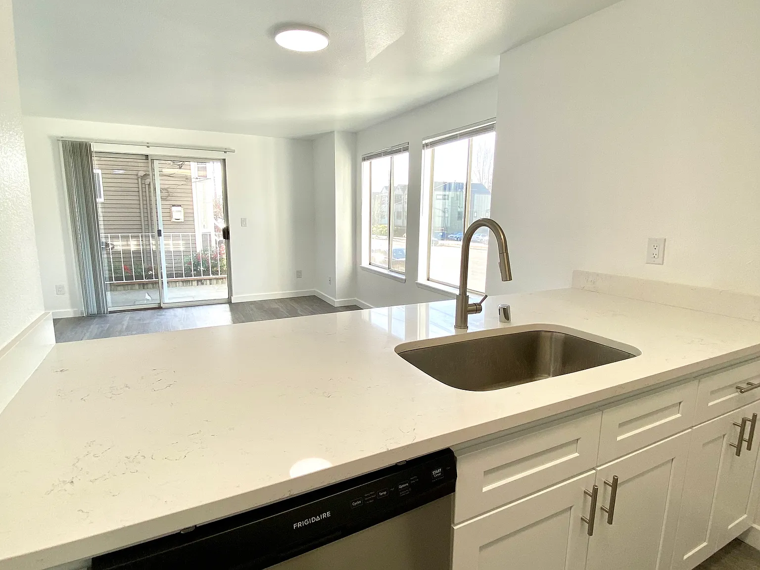 Olympic View Apartments — Photo 4