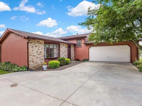 988 Forest Hills Rd, Heath, OH 43056