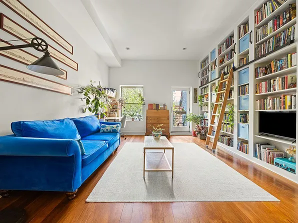 264 Cumberland St APT 8, Brooklyn, NY 11205