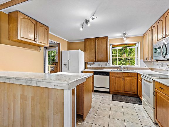 2nd image of 14808 127th Ave NE