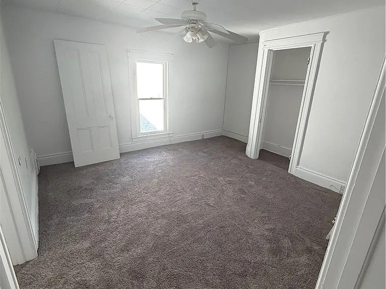 606 W Gray St — Photo 7