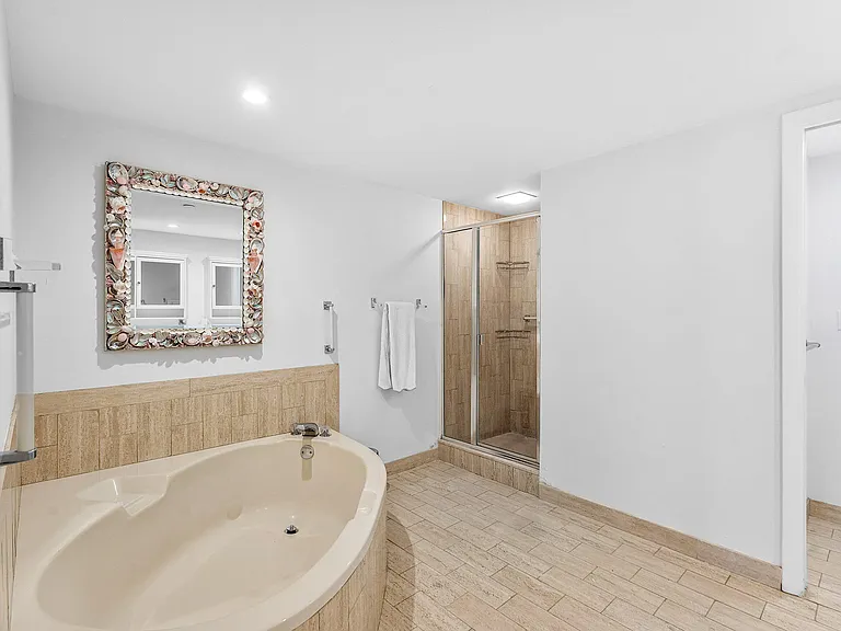 529 S Flagler Dr #6G — Photo 26