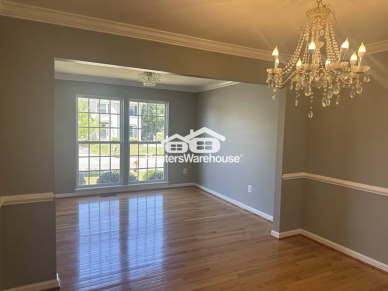 5613 Harvey Ct — Photo 8