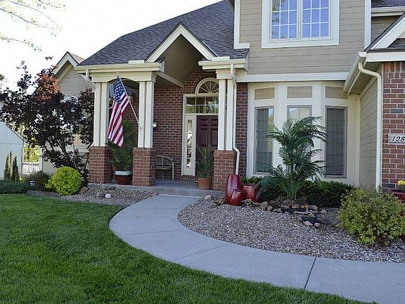 3rd image of 12830 Oakmont Dr