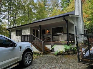 33 Tower Rd, Sapphire, NC 28774