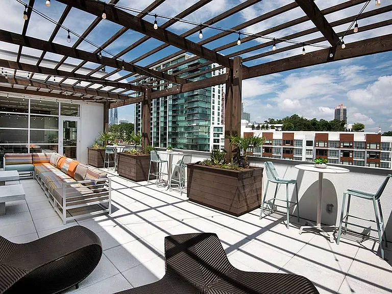 AMLI Buckhead — Photo 11