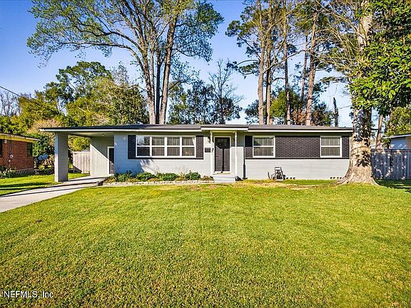 2nd image of 2229 HIRSCH Avenue