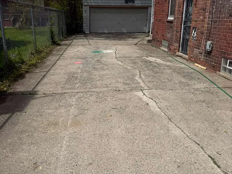 16137 Prevost St — Photo 23