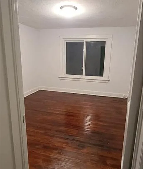 139 S Maple St — Photo 5