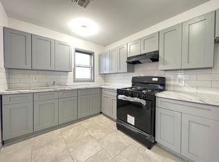 343 16th Ave #1, Irvington, NJ 07111