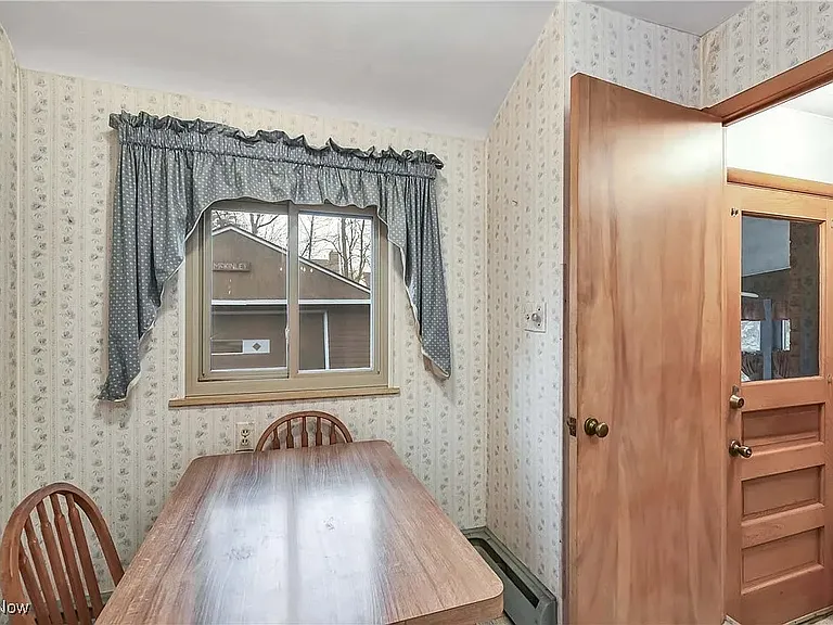 589 Woodlane Dr — Photo 13