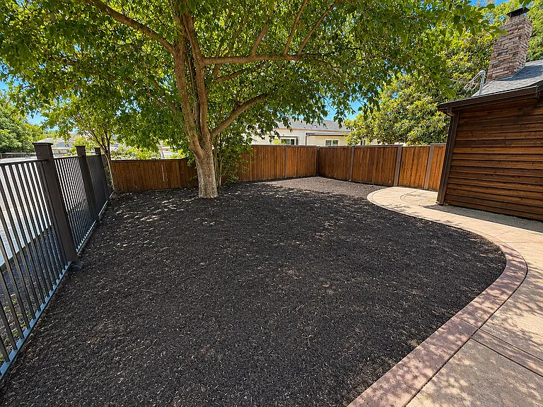 2245 Ceanothus Ave — Photo 22