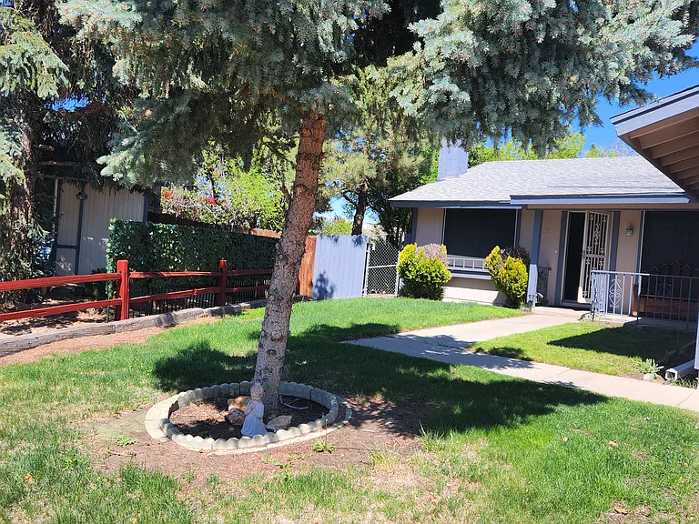 1418 Shady Oak Dr — Photo 3