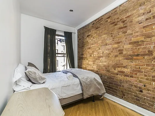 Rented by Oxford Property Group | media 11