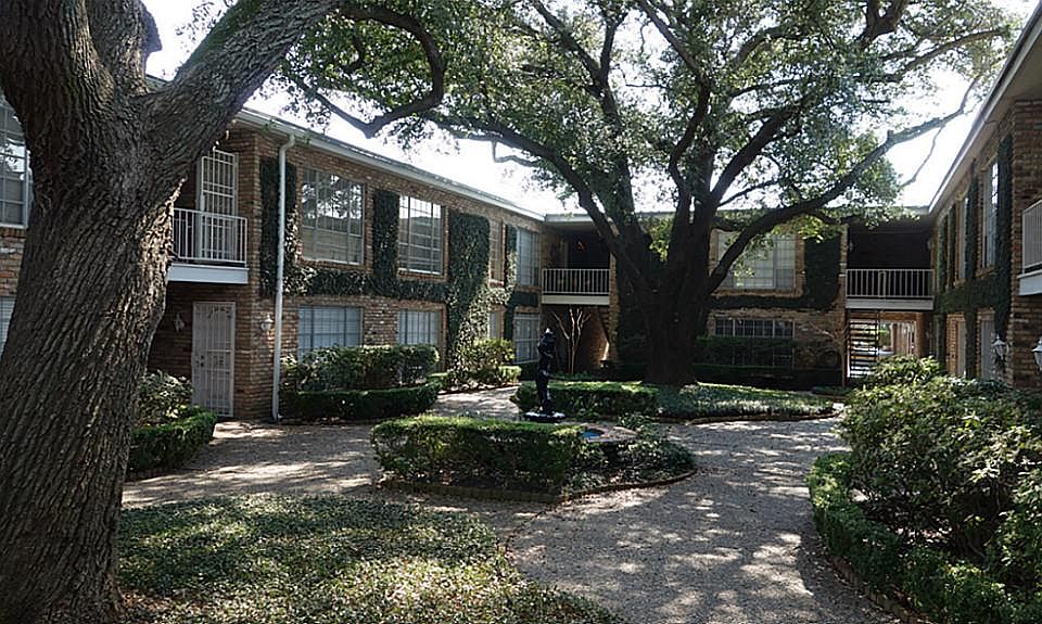 1st image of 2101 Fountain View Dr APT 64B