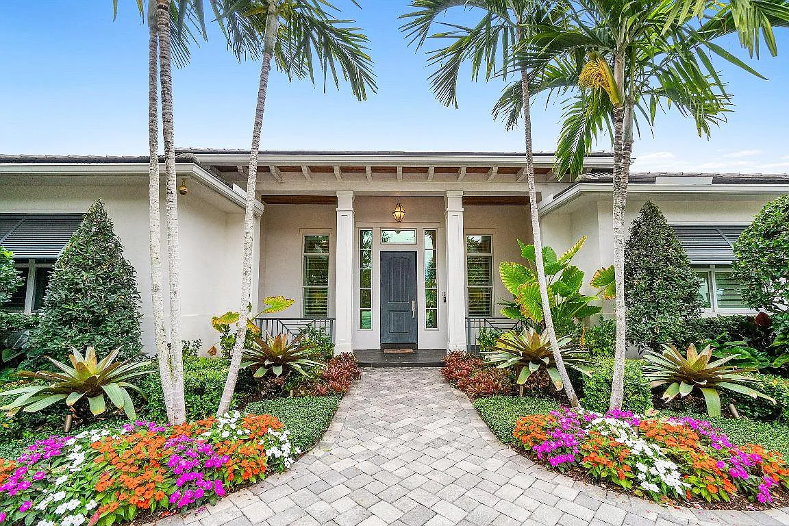 4 bed, 5.0 bath, 2976 sqft, $12,000 — Photo 3