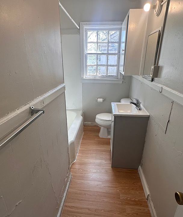 1st image of 916 N Glendale Ave #0