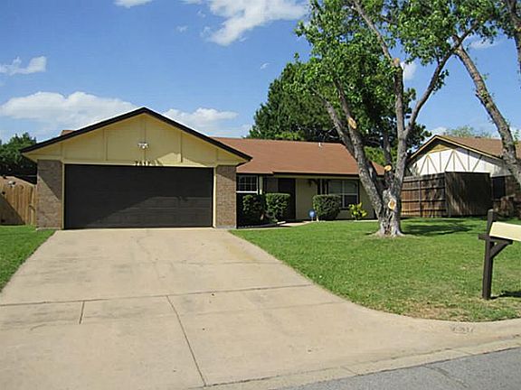 3rd image of 7517 Schiller Dr