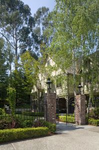 1015 Macadamia Dr, Hillsborough, CA, 94010