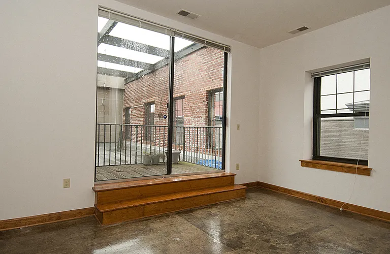 2 BEDROOM 2 BATH
